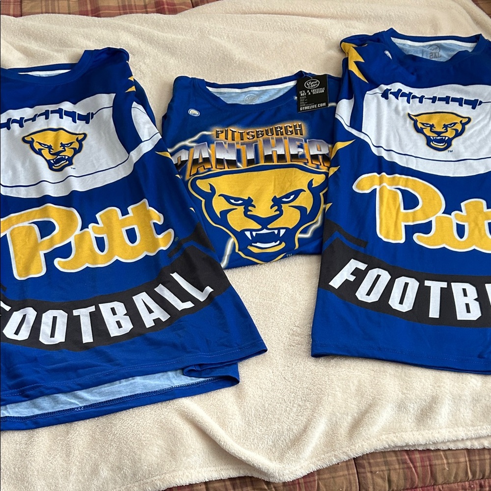 Pitt Panther Football Blue and Yellow Jerseys